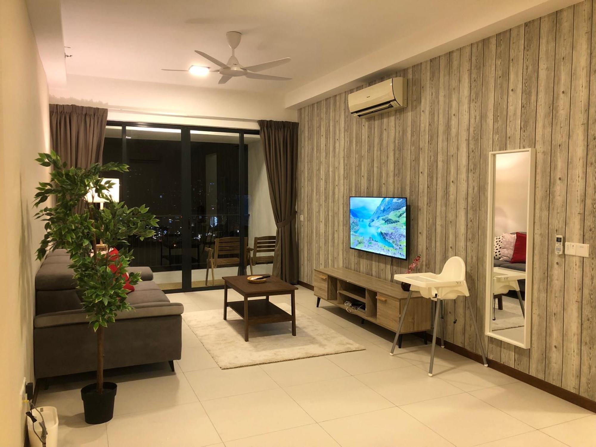 Seaview Water Purify Cozy Comfortable For Short & Long Stay In The Landmark By Katana George Town Exterior photo